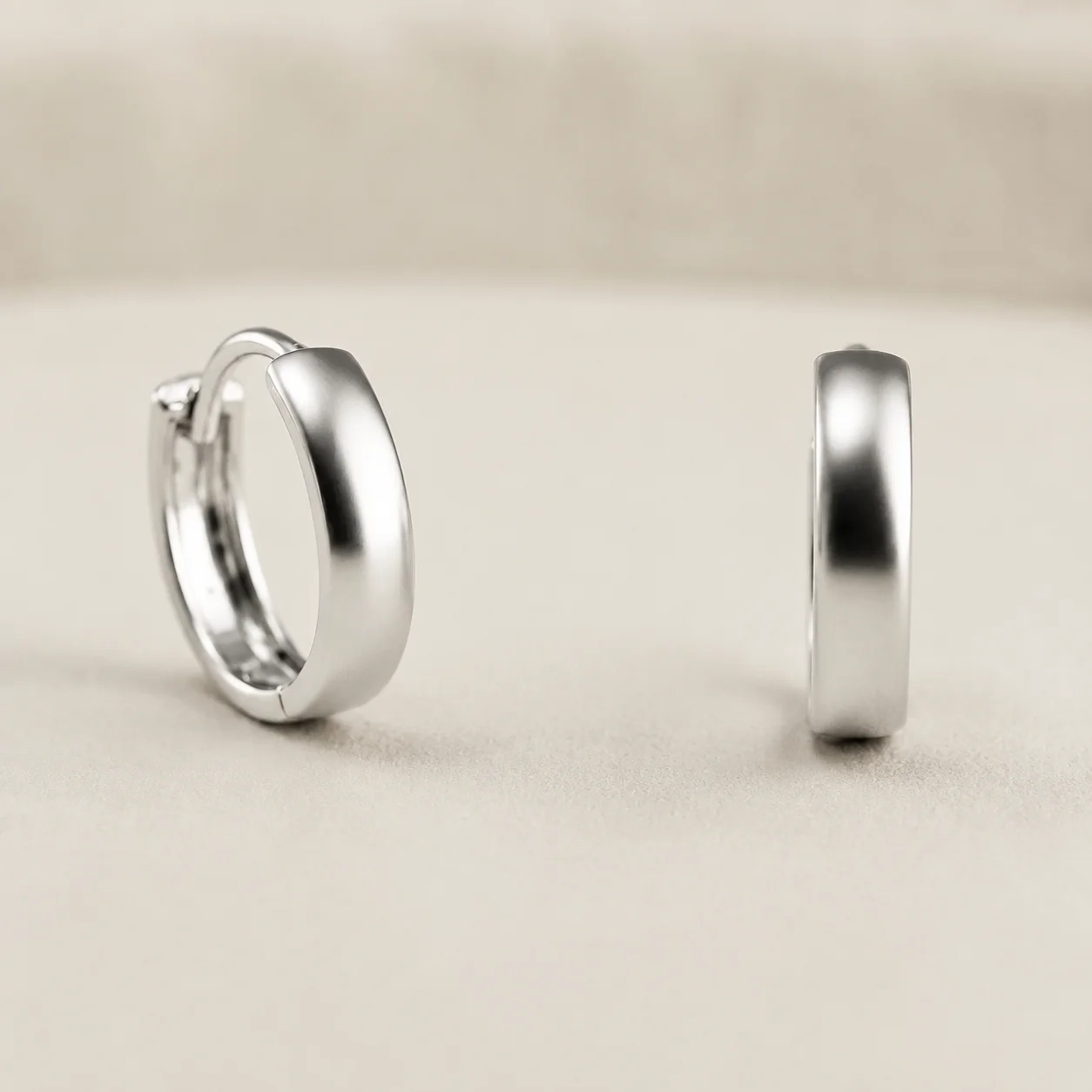 14K Gold Bold Hoops - 15 mm product image 1